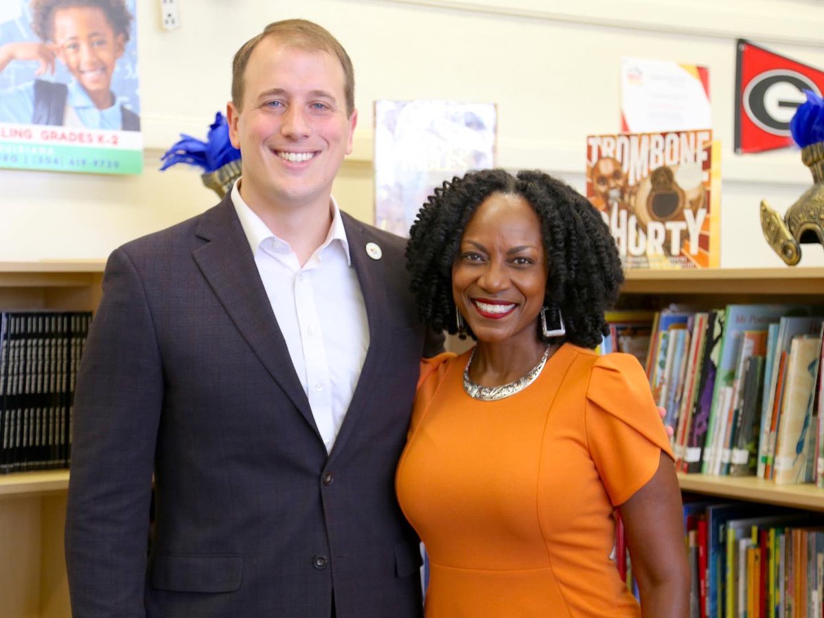 NOLAPSchools's tweet photo. What a great morning! Today, incoming NOLA-PS superintendent @DrAvisW toured @ElanAcademyNola where she was met with warm welcomes from the lovely students and staff! https://t.co/KXehL7ZpXU
