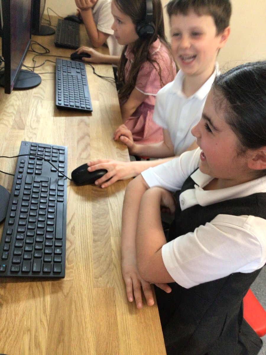HighamRISE's tweet photo. When Class One are introduced to sound in Scratch... Their faces say it all. A very FUN afternoon filled with hard work and giggles!! @Rise_MAT #scratch #primaryict #primarycomputing #ks1computing #ks1ict https://t.co/SFj71LHwJC