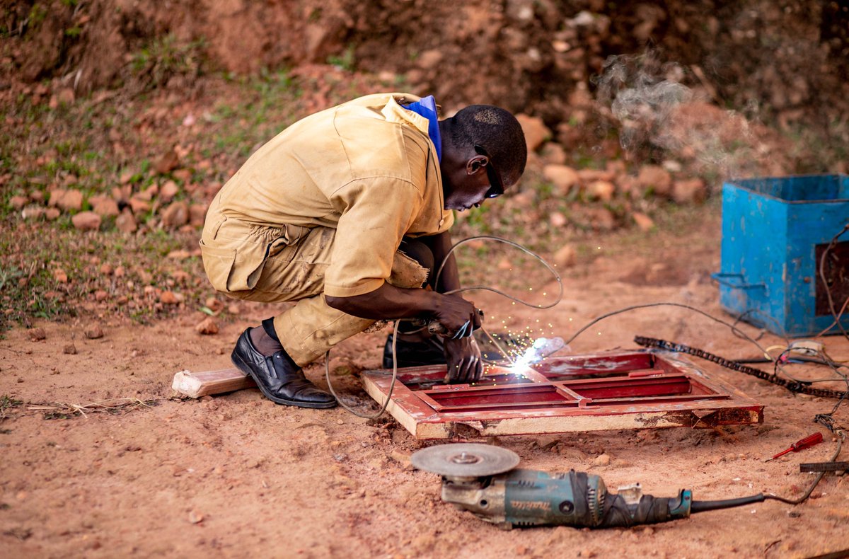 Together with #Belgium 🇧🇪, we work to fulfil our commitment to #LeaveNoOneBehind.

In #Rwanda, we are expanding the social and economic inclusion of youth, women and persons with disabilities, key for country's development reset.

➡️bit.ly/3kQwMUj

#PartnersAtCore