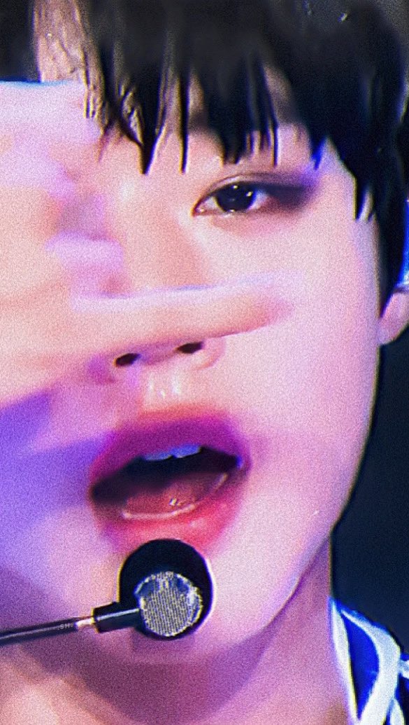 💗 (@sh990529) on Twitter photo 