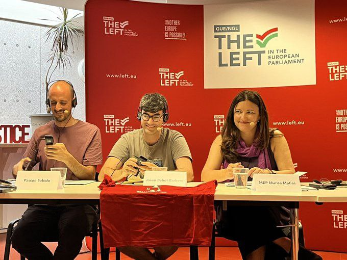 ESFCatalunya's tweet photo. 🗣️ @josepbabot: "We need to make progress in the energy transition, but not at any cost. Public policies must take into account vulnerable households and not leave them out as the current model."
#Right2Energy #Energy4All #PowerToThePeople #EnergyPoverty https://t.co/hOrbHFimq4