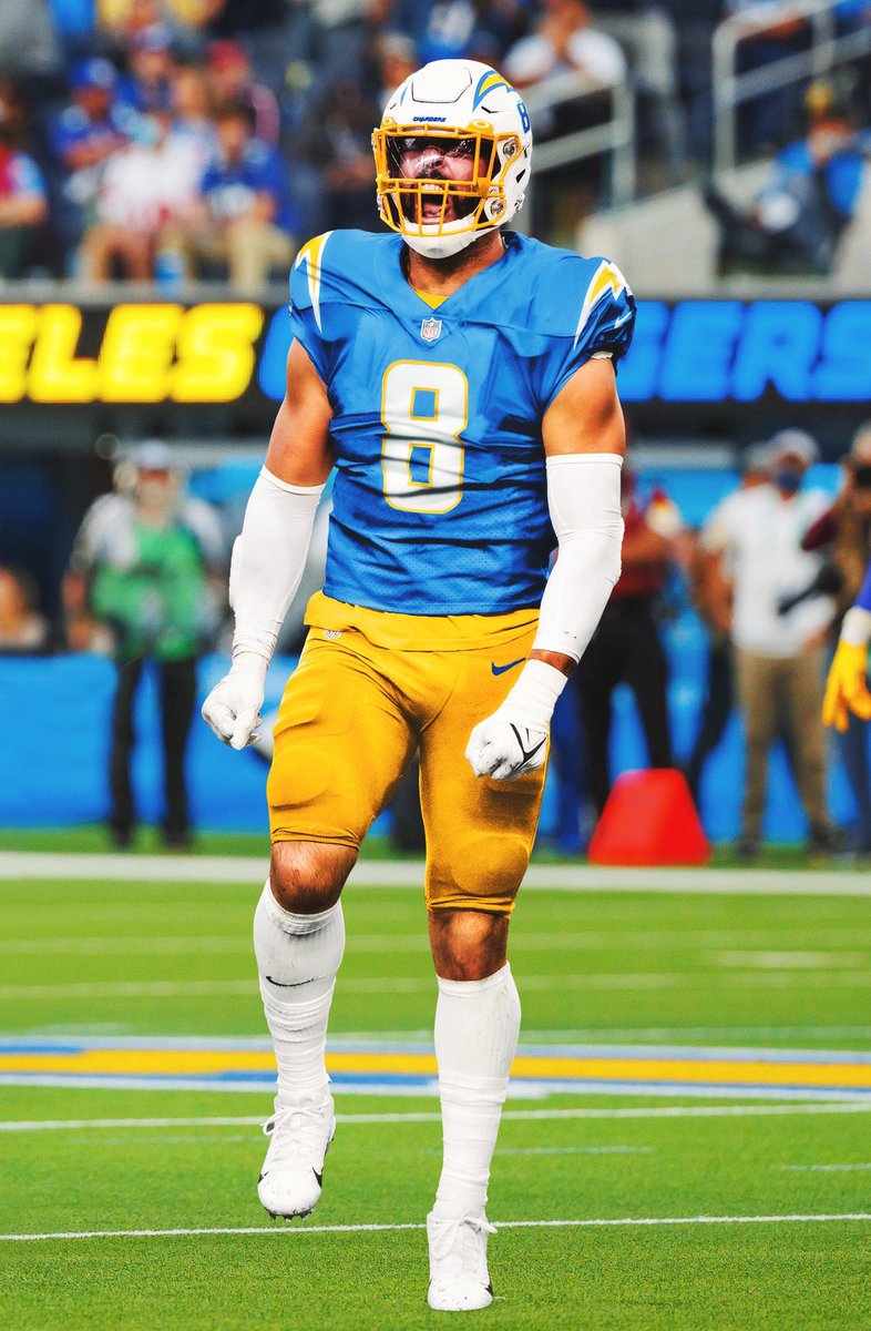 KVN_03's tweet photo. 5 + 3…. 🔥🔥⚡️⚡️@chargers https://t.co/0UsLMdTed9