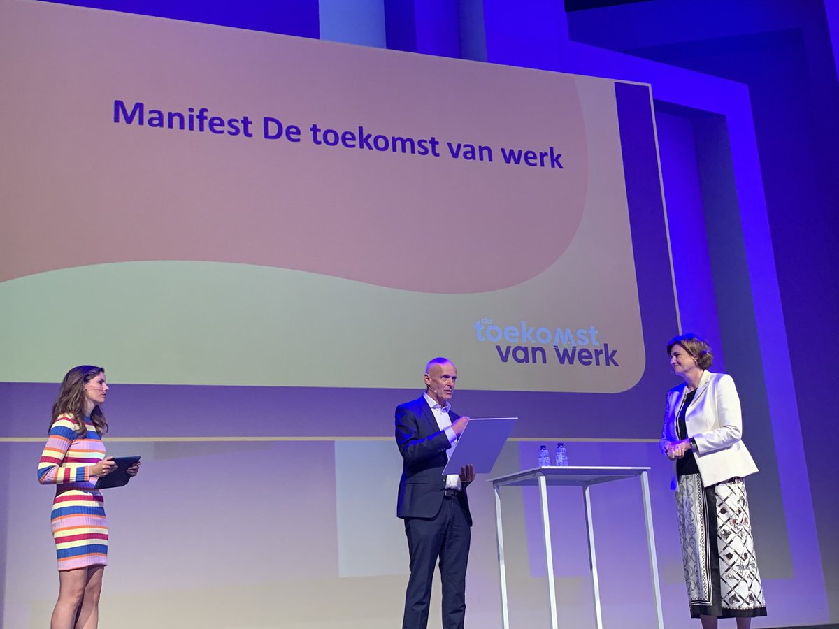 Jan-Pieter Daems (@jpdaems) on Twitter photo CNV voorzitter <a href="/Piet_Fortuin/">Piet Fortuin</a> overhandigt het manifest over Toekomst van Werk aan de minister <a href="/karienvangennip/">Karien van Gennip</a> <a href="/MinisterieSZW/">Ministerie van Sociale Zaken & Werkgelegenheid</a>
#cnv <a href="/vakbond/">CNV</a> #toekomstvanwerk CNV voorzitter <a href="/Piet_Fortuin/">Piet Fortuin</a> overhandigt het manifest over Toekomst van Werk aan de minister <a href="/karienvangennip/">Karien van Gennip</a> <a href="/MinisterieSZW/">Ministerie van Sociale Zaken & Werkgelegenheid</a>
#cnv <a href="/vakbond/">CNV</a> #toekomstvanwerk