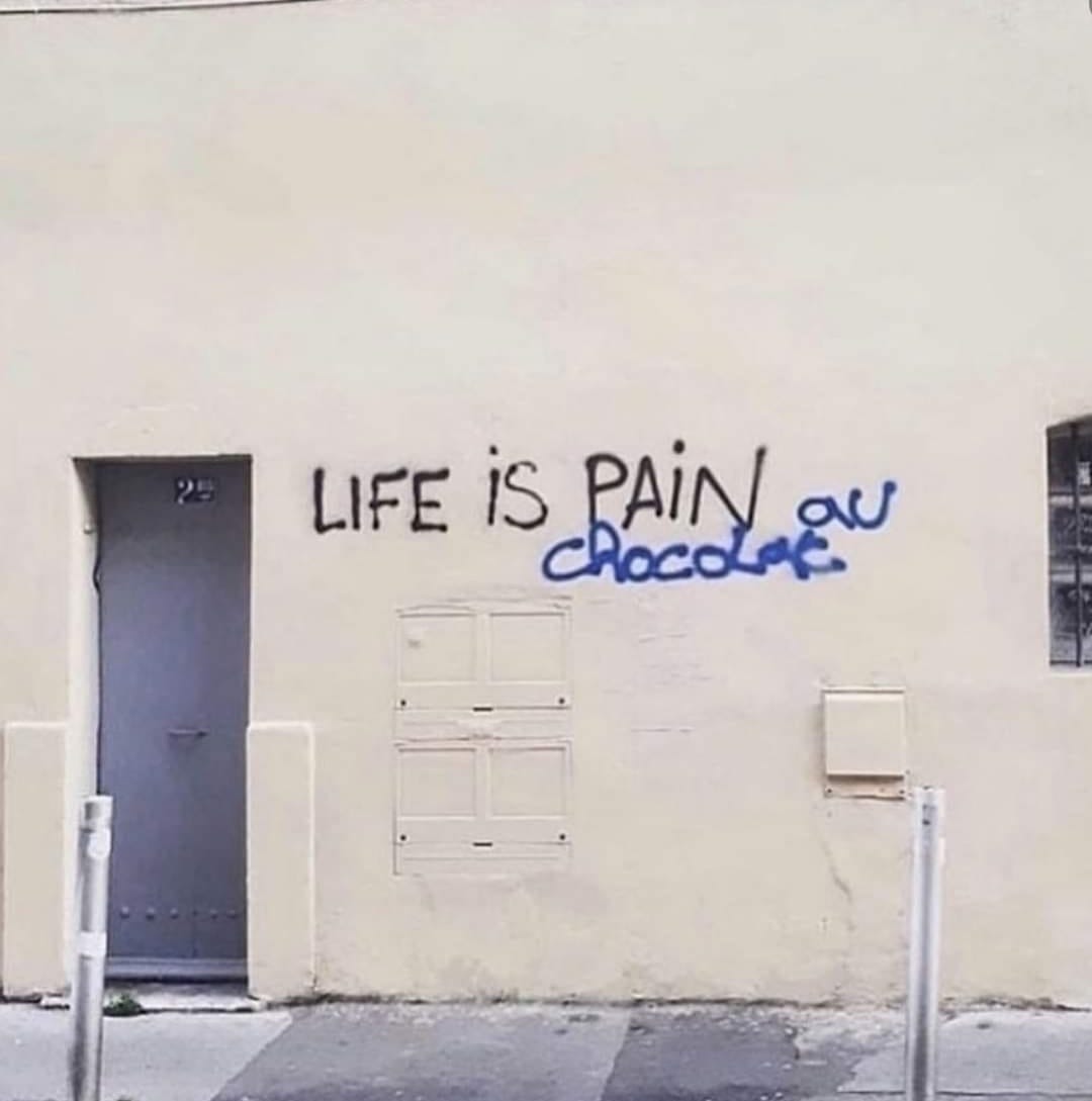 PaulieKlammer's tweet photo. I'm sure my fellow #translators and #interpreters will appreciate this delicious example of how #language shapes perception. 😂 https://t.co/HatDCMRqrk