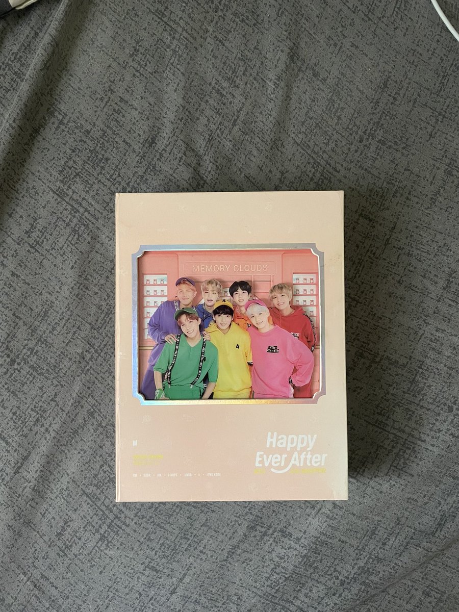 agustdump's tweet photo. wts lfb ph

4th muster yoongi pc with dvd 
(pc is damaged, ob is faded)

+ mots7 ver 4 pc namjoon &amp; be ess pc yoongi — both in good condi

2,800 all in 
on hand
payo 

min yoongi kim namjoon photocard bts
dm @/agustdump :) https://t.co/u2IvytSeC9