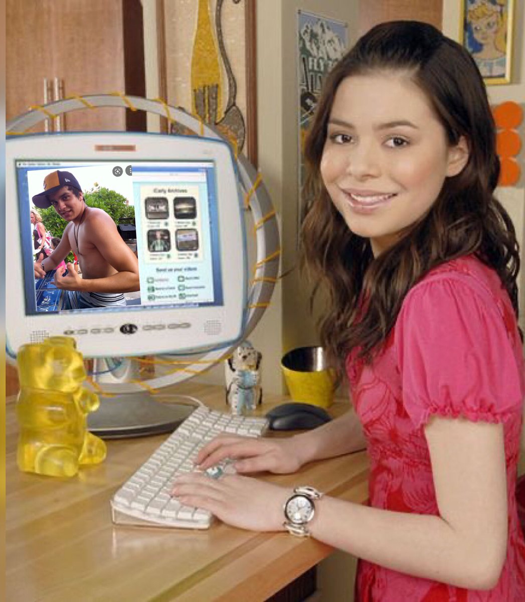 eu com 9 anos procurando no google 
“luan santana sem camisa”