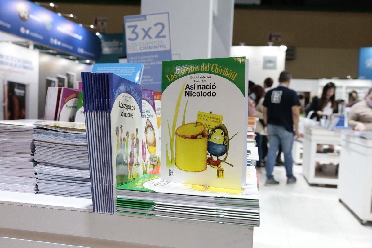Fin de feria 2022: otra vez, gran emoción juntarse con lectoras y lectores de la colección <a href="/CuentosChiri/">CuentosChiribitil</a> en el stand <a href="/EdEudeba/">Eudeba Editorial</a> y recopilar experiencias únicas de lecturas, que multiplican la familia de fanáticos de los cuentos ilustrados. GRACIAS TOTALES!!!! Ph: LucianoFotos.