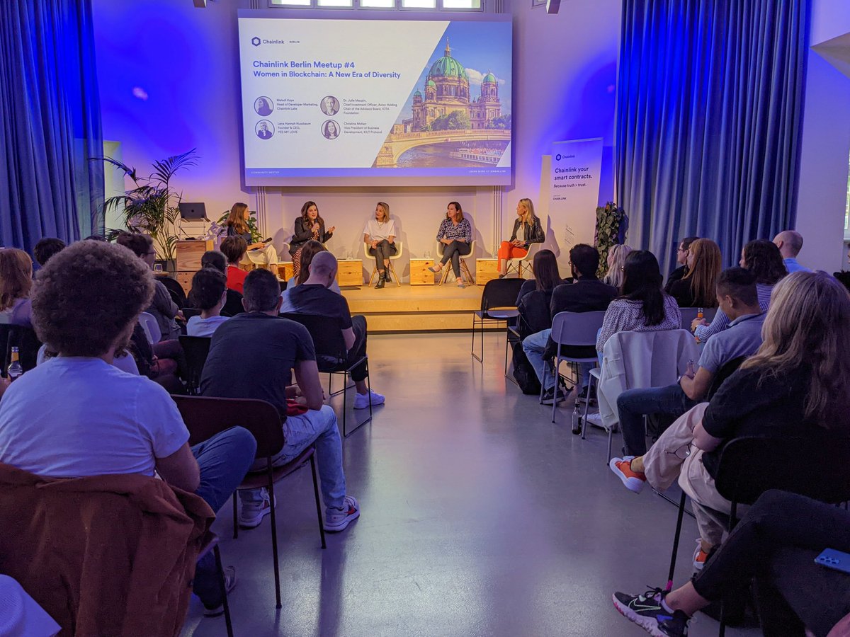 sojoypokkamol's tweet photo. We loved having you all at #Chainlink Berlin Meetup#4 yesterday and discussing Blockchain diversity.

Special thanks to our guest speakers @melodikaya @christinemohan @juliemaupin and Lena Hannah Nussbaum for sharing your expertise with us. 
#chainlinkberlin 
#chainlinkcommunity https://t.co/RyT2dpk2yl