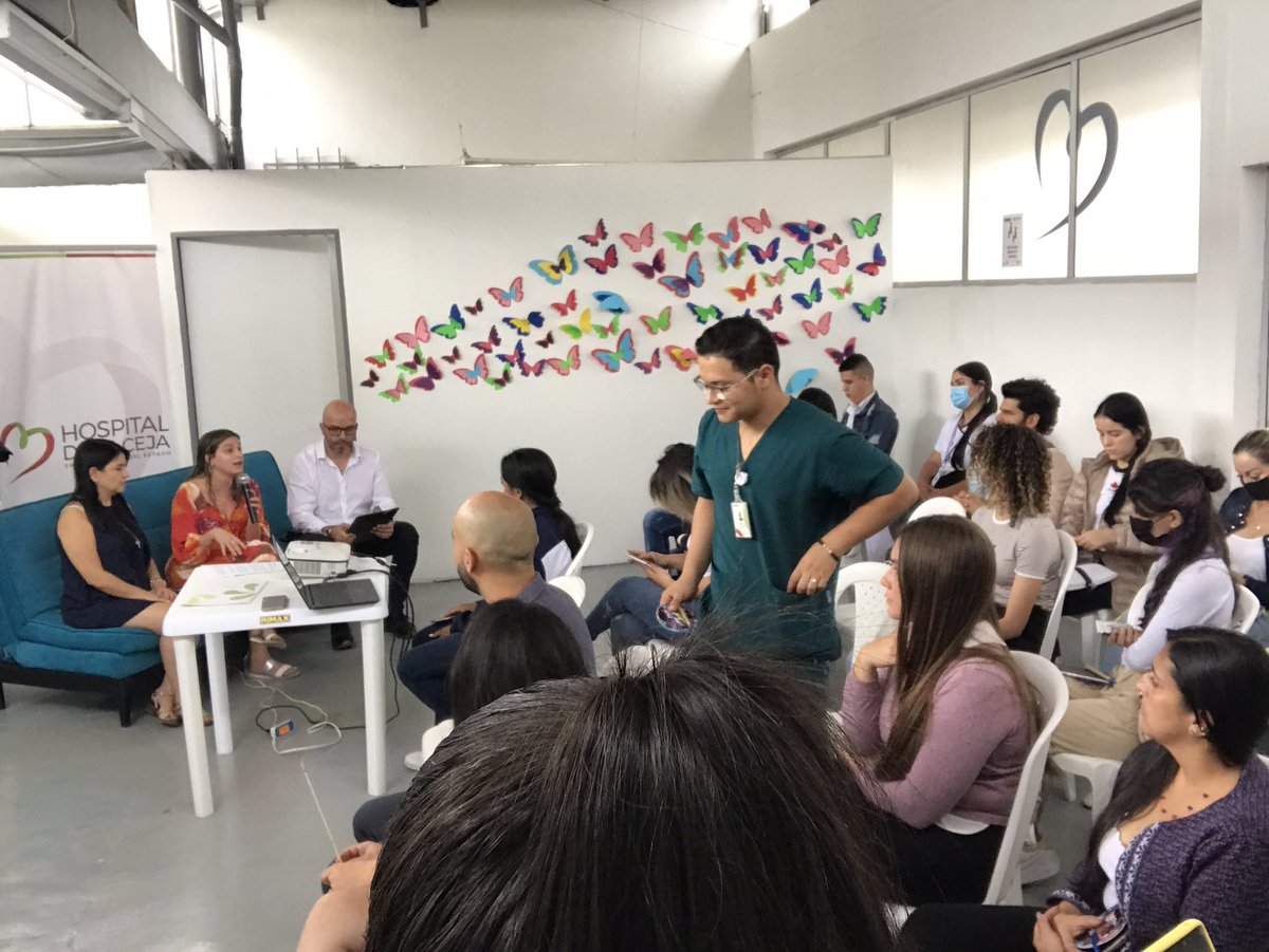 Colmaspositiva's tweet photo. Hoy en el municipio de @LaCejadelTambo lanzamiento del programa Servicios Amigables en @HospitalLaCeja para los jóvenes de manera gratuita #juventudes https://t.co/zv8i6tSjv3