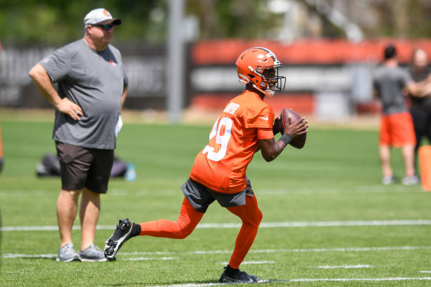Cleveland  Browns QB Felix Harper (Alcorn State) Contract Thru Year 2024
*  3 Year $2,560,000
*  Base Salary $705,000
* Year 2024 $985,000