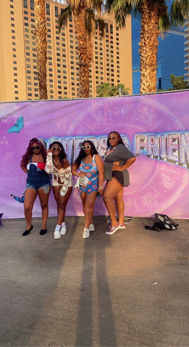 Pretty_p's tweet image. #LoversAndFriendsFest