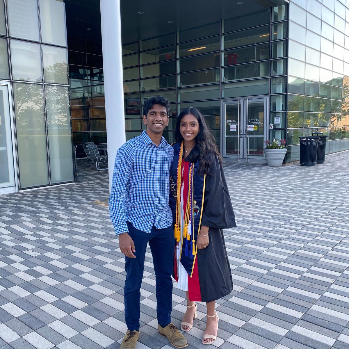 RutgersBSchool's tweet photo. In our latest #WhyIloveRBS, meet Shivani Kurapati, a #classof2020 alumna🎓, Senior Analytics Consultant at CVS Health. "I am proud to be a part of RBS because of the extensive network. Everyone is always so welcoming and helpful!" #RutgersBusiness
https://t.co/A6IpBKZ9fm https://t.co/lvI3Wt4ctq