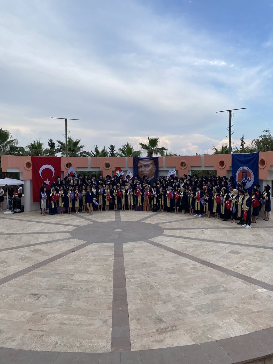 Üniversitemiz Hemşirelik Fakültesi İlk Mezunları 👏🏼👏🏼👏🏼👏🏼 

<a href="/MEU_Nursing/">Mersin Üniversitesi Hemşirelik Fakültesi</a> 

#MersinÜniversitesi
#MEÜ30Yaşında