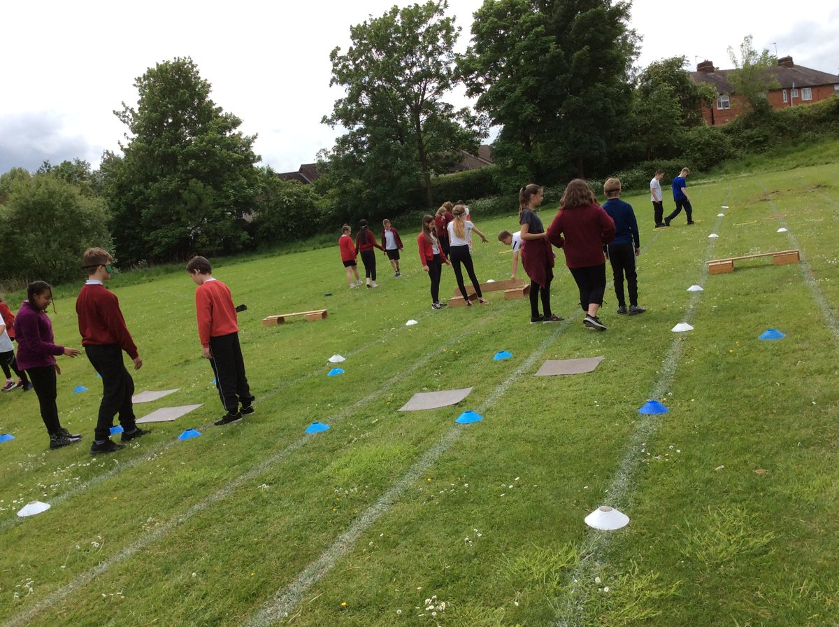 OldParkPrimary's tweet photo. Year 6 have been guiding each other through a 'blindfold assault-course'. We have been trying really hard to develop our communication and teamwork skills. @TelfordWrekin @HealthyTF @NatureFSchools #SurvivalWeek https://t.co/vF4iCNN24V