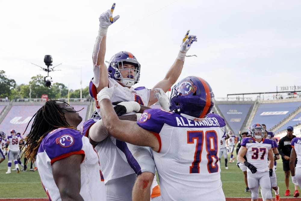 TV_aholic's tweet photo. #USFL Ratings Week 5: May 13 - 15, 2022 https://t.co/2WjtETeRQt https://t.co/qqHePp1JQD