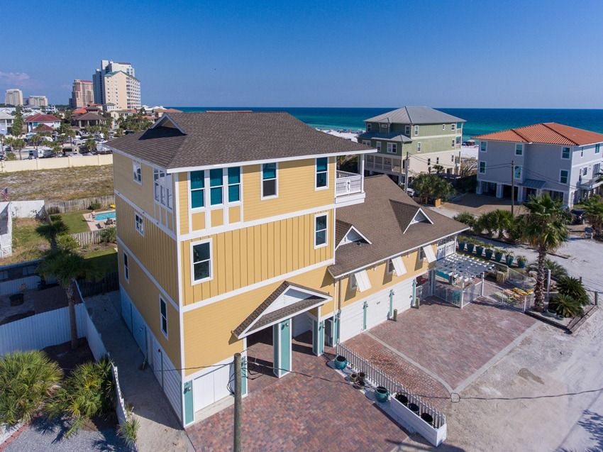 margaritatime98's tweet photo. #Miramar #Beach is a #magnificent #Florida seaside town with incredible natural #beauty and delectable seafood. 6-#bedroom  #Vacation Homes #Miramar #Beach is a great place to stay for a family #vacation in a #fantastic #location.
For More Information, Call  +1-205-269-5550 https://t.co/AvP2Xh6dxH