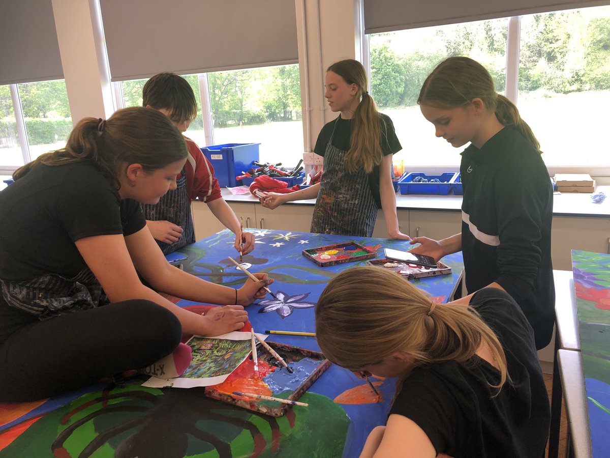 NewminsterMid's tweet photo. After school Arts Award helpers painting the colourful Lion King backdrops #artsaward #platinumartsmark #workingtoadeadline https://t.co/lojaUDxmAR