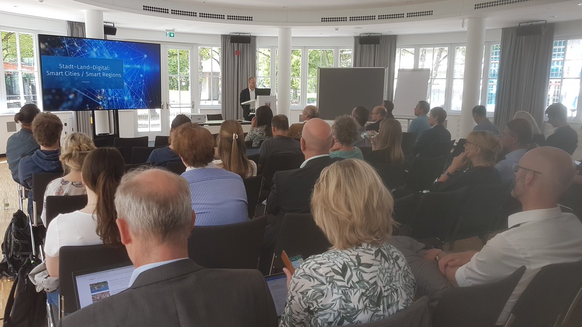 MOBILE ZEITEN (@mobile_zeiten) on Twitter photo Als Partner von @Buero_autoBus referieren
<a href="/ChMarquardt/">Christoph Marquardt</a> und Constantin Pitzen (@FGBuB) beim #SmartCity Symposium in #Ilmenau über #Mobilität und #ÖPNV der Zukunft. Möglichkeiten der #Digitalisierung und #Automatisierung für #Nahverkehr und #Umweltverbund nutzen. Als Partner von @Buero_autoBus referieren
<a href="/ChMarquardt/">Christoph Marquardt</a> und Constantin Pitzen (@FGBuB) beim #SmartCity Symposium in #Ilmenau über #Mobilität und #ÖPNV der Zukunft. Möglichkeiten der #Digitalisierung und #Automatisierung für #Nahverkehr und #Umweltverbund nutzen.