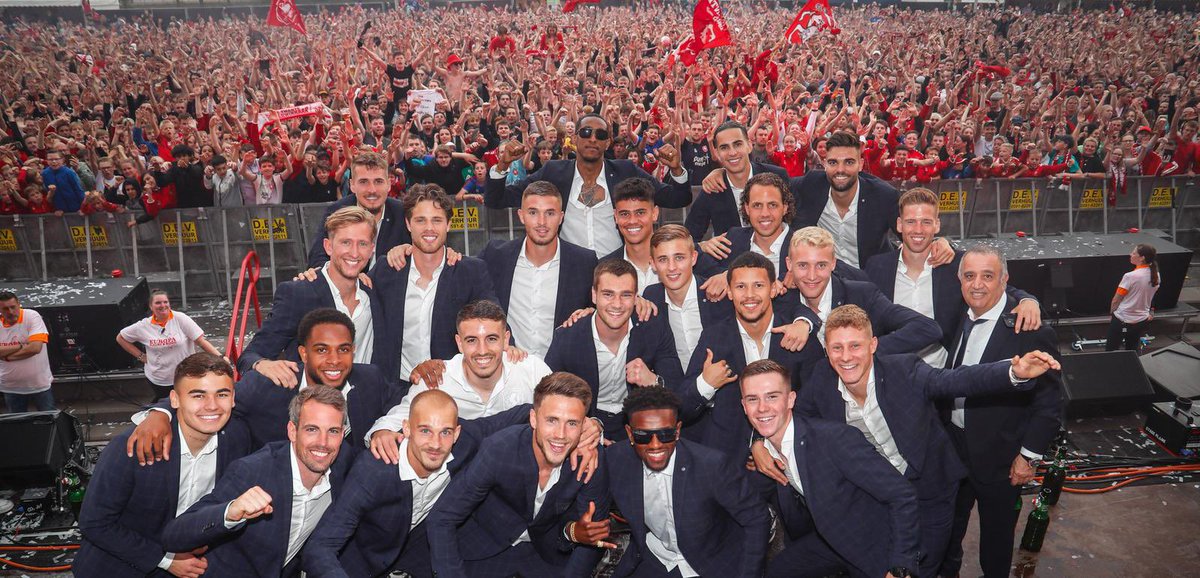 Geweldig einde van dit seizoen mogen meemaken, fans jullie zijn geweldig!!@fctwente 💪🏻🔴