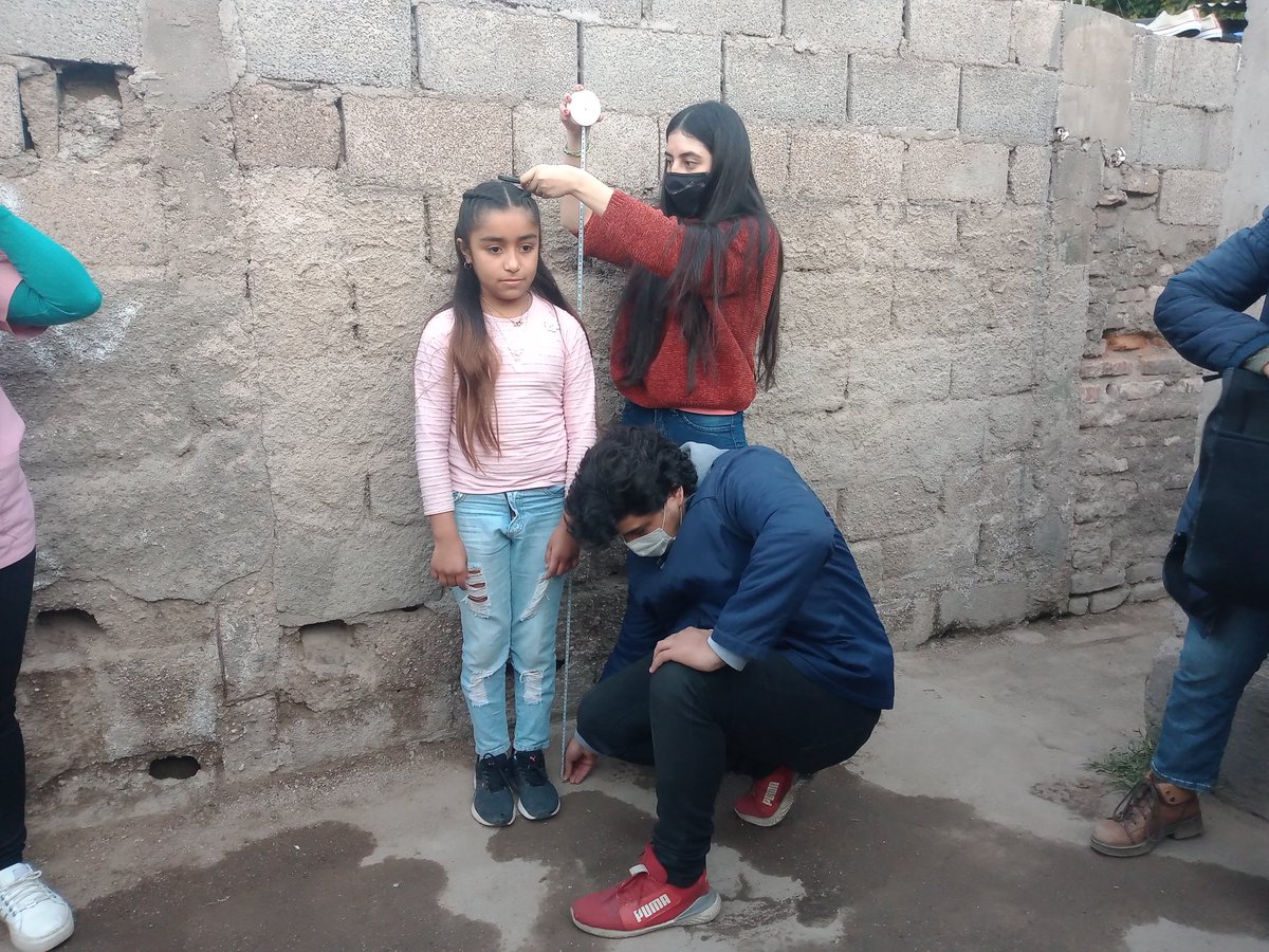 LusPucheta1's tweet photo. Se realizó control de peso talla a los niños y compañeros del merendero rayito de sol, donde también se realizó tomo de tención Arterial a los compañeros que trabajan en el merendero.
 #Secretariadesaludevitalrioja
#ControlDeTA
#Movimientoevitalarioja 
#Cacholuna 
#Casarioja https://t.co/3PYAViSQUA