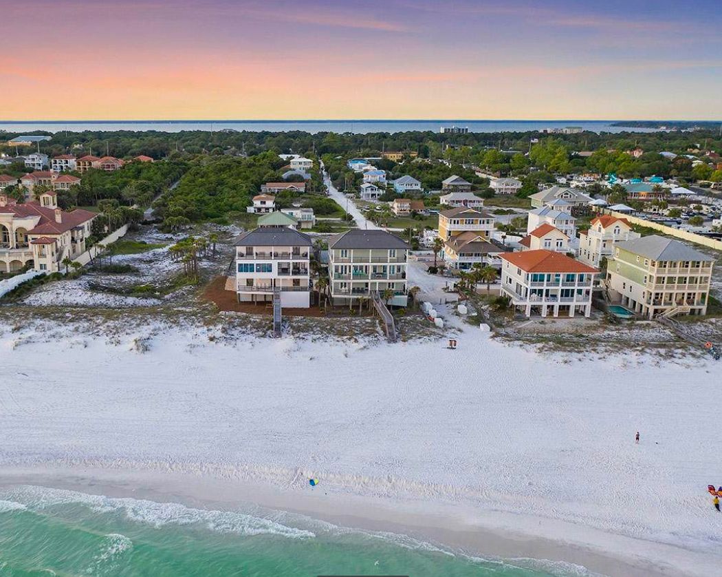 margaritatime98's tweet photo. #Miramar #Beach is a #magnificent #Florida seaside town with incredible natural #beauty and delectable seafood. 6-#bedroom  #Vacation Homes #Miramar #Beach is a great place to stay for a family #vacation in a #fantastic #location.
For More Information, Call  +1-205-269-5550 https://t.co/AvP2Xh6dxH