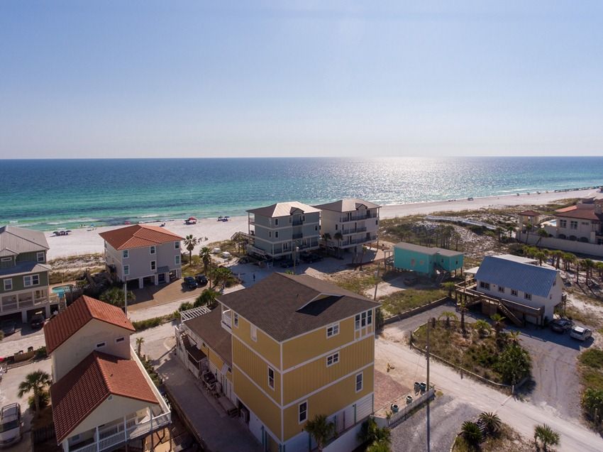margaritatime98's tweet photo. #Miramar #Beach is a #magnificent #Florida seaside town with incredible natural #beauty and delectable seafood. 6-#bedroom  #Vacation Homes #Miramar #Beach is a great place to stay for a family #vacation in a #fantastic #location.
For More Information, Call  +1-205-269-5550 https://t.co/AvP2Xh6dxH