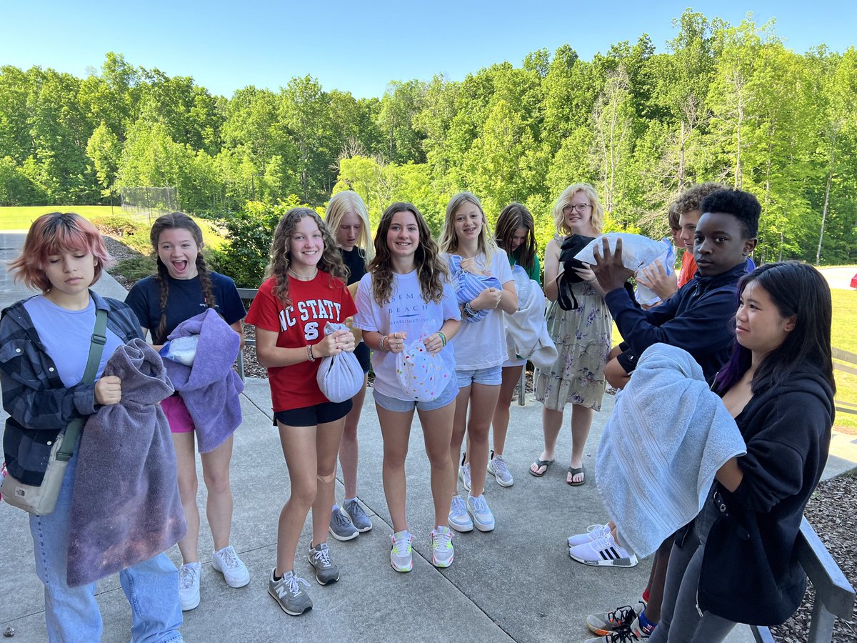 WCDS_Science's tweet photo. I scream, you scream, we all scream for ice cream🍦8th grade ice cream day is the best day. They tested freezing points and phase changes to make a yummy reward for a great year in science! #WCDSScience #WCDSGrade8 #WCDSMiddleSchool https://t.co/PoUHMQ9Zdr