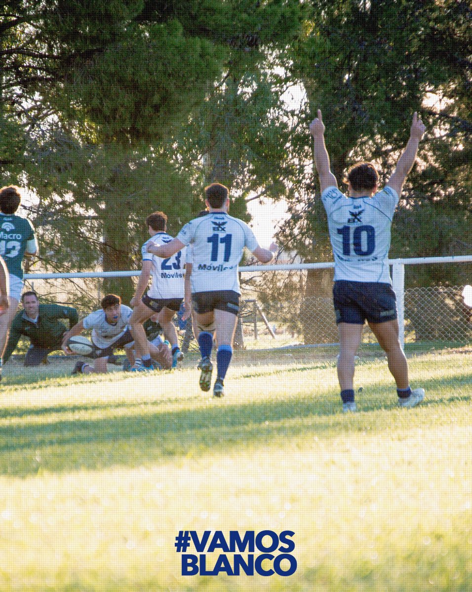 Abrazo de triunfo 💪 

En imágenes, volvemos a revivir las emociones del gran triunfo 🙌 de la Primera y del empate de la Intermedia 🏎 ante Los Cardos Rugby de Tandil. 

👉Las fotos, en nuestro Facebook: Sociedad Sportiva Bahia Blanca.

#VamosBlanco 🤍