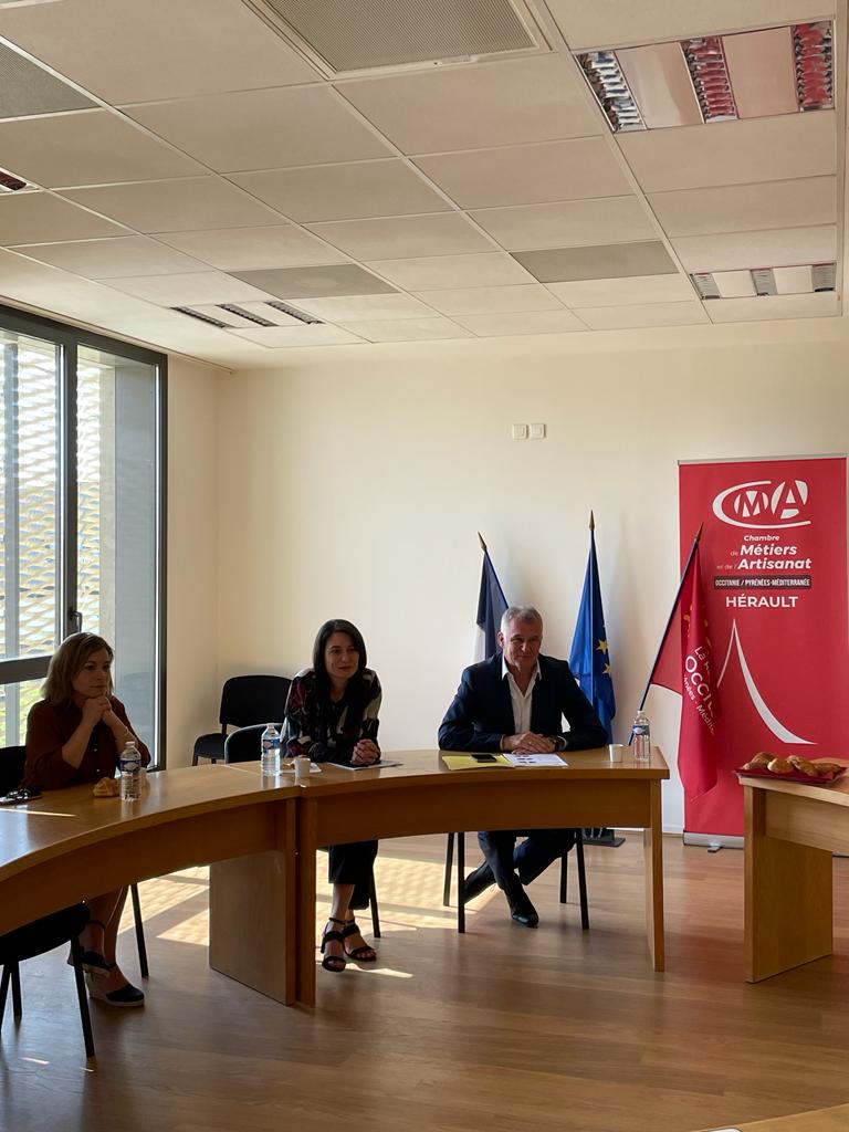 ChaverocheEric's tweet photo. Indispensable la CMA  était mon second engagement ce matin au-delà de représenter ma famille politique.  L’occasion pour moi d’échanger sur ces sujet qui me touche est unique, enrichissante et peut apporter beaucoup à nos artisans et ceux qui souhaitent se lancer dans ce défi. https://t.co/PnCB7tjU49