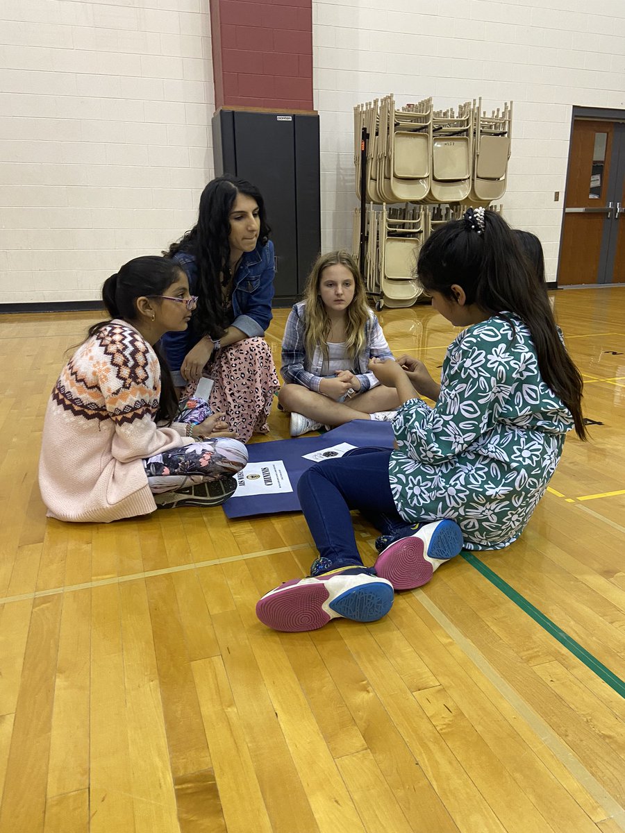 MrsMoodyPRE's tweet photo. Wow! @AvonISWest did an incredible job on our tour for future fifth graders. They practiced locks, had student led tours, and trivia!!! I am so impressed and so were our fourth graders! #avonisallin https://t.co/QFDIyPDeat