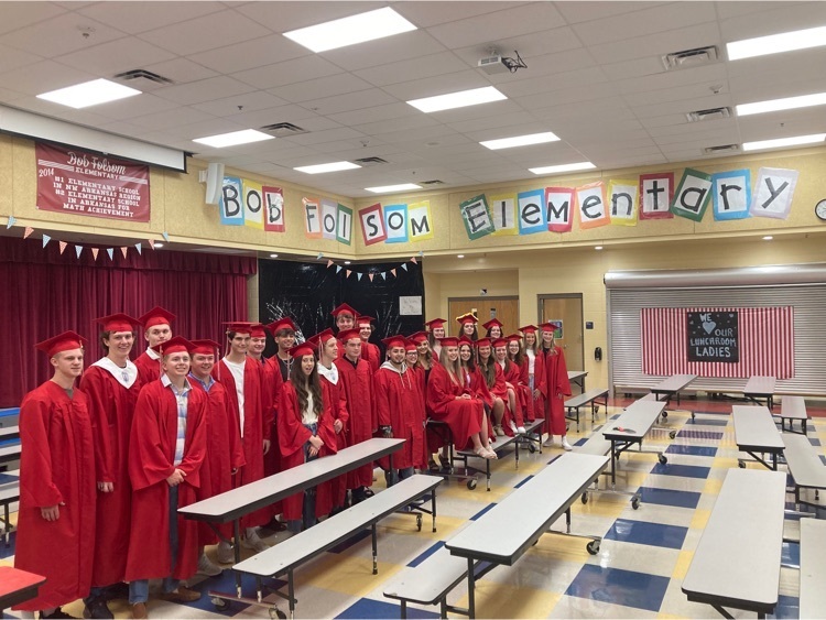 farmcards's tweet photo. Congratulations to all of the Farmington 2022 graduates! We loved seeing our Folsom Alumni here today. We will always be cheering you on! SO PROUD!❤️
#cardstudentsateworthit
#ESED https://t.co/02WZHRCte9
