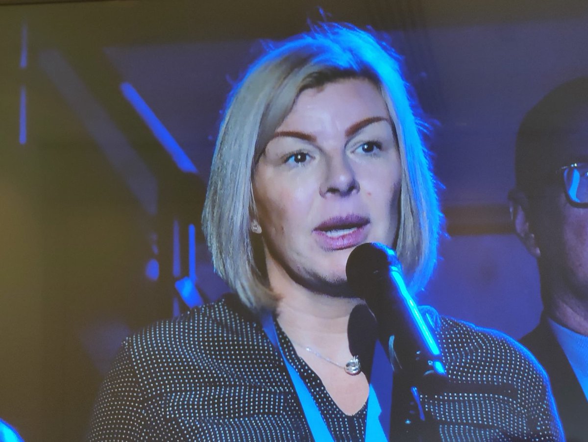 RoamingRoyston's tweet photo. Police Officer: “I love my job but if I can’t pay my mortgage and can’t pay the fuel. Accountant advised me to leave the police, work 22 hours a week &amp; claim benefits, and I will be better off. How can that be right?” She tells Home Sec: “We need you to be on our team.” #PFEW22 https://t.co/P8nbCxY0kV