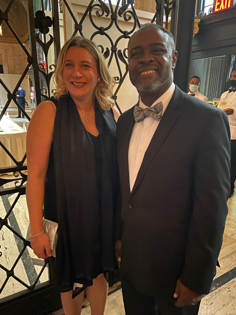 Perlmutter_CC's tweet photo. Happy to celebrate Dr. Joseph Ravenell, (w/ wife, left) recipient of the @AmericanCancer Eugene O'Kelly Award at the Financial Services Cares Gala for work in addressing health disparities. On right is PCC doc @JaniceM10 #financeVScancer 

@pophealthNYC @FinanceVSCancer https://t.co/P5ltyBhv7w