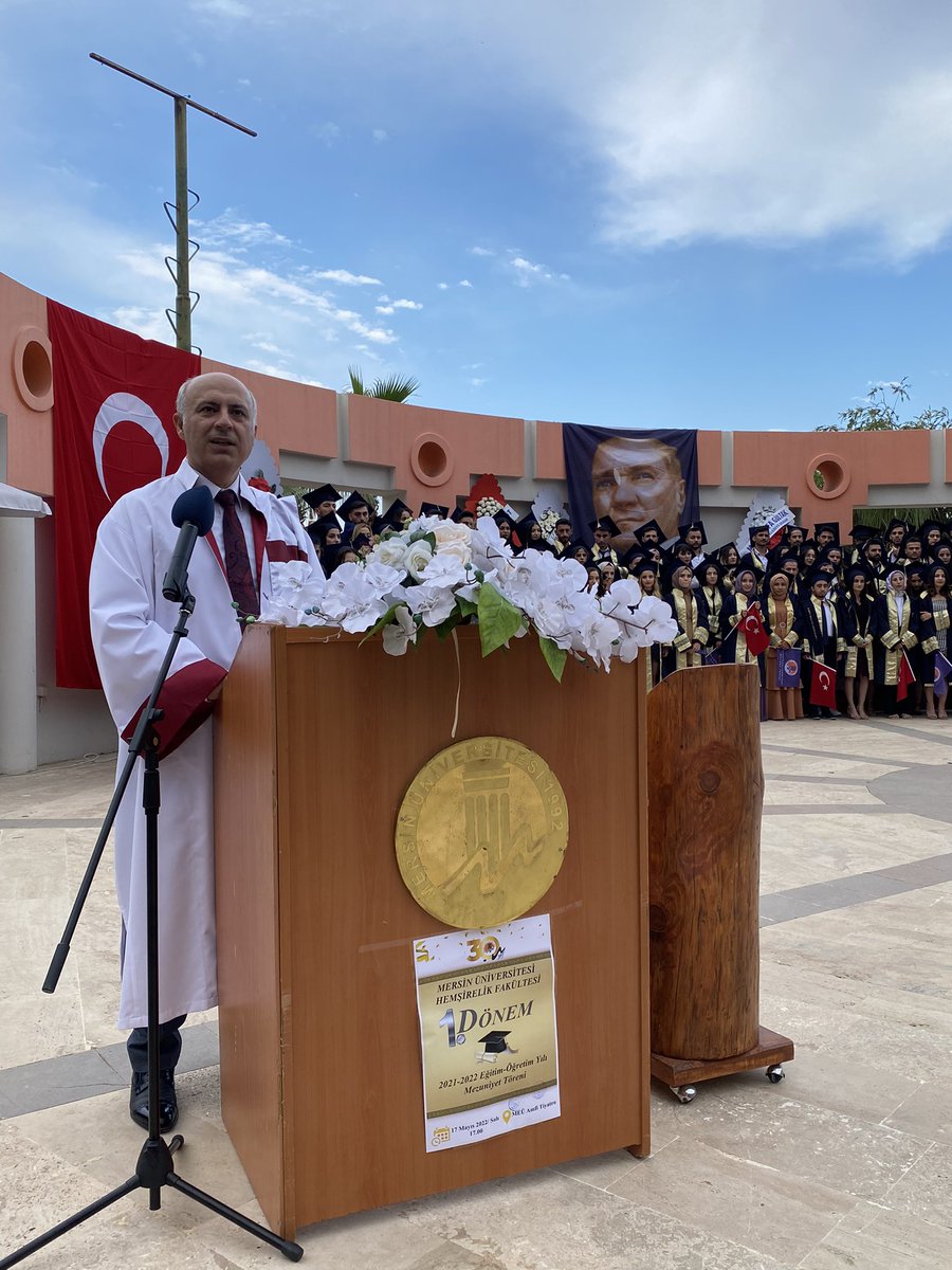 Rektörümüz Prof. Dr. Ahmet Çamsarı <a href="/MEU_Nursing/">Mersin Üniversitesi Hemşirelik Fakültesi</a> Mezuniyet Töreninde Konuşuyor 👩🏻‍🎓👏🏼

#MersinÜniversitesi
#MEÜ30Yaşında