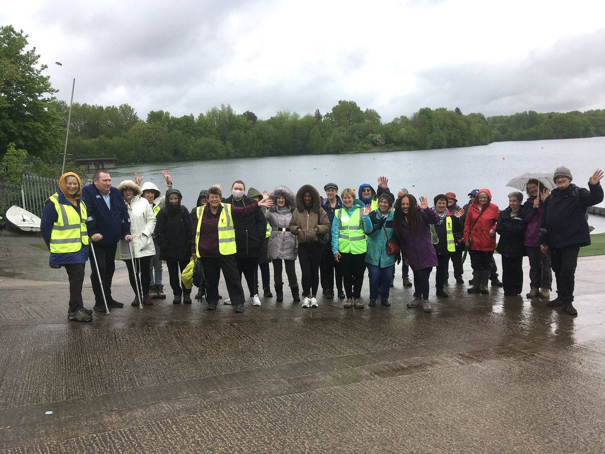 CarersStepOut's tweet photo. Another fabulous Stepping Out Walk around #DebdalePark last week. 🚶‍♀️🌳🌸

Our #Manchester Carers and those they care for enjoyed a sociable wander followed by a delicious lunch. 💚

The rain didn’t spoil their fun! ☔️
#carersstepout 
@Sport_England @CarersMcr @WiganLeighCarer https://t.co/GwWkt9JKCp