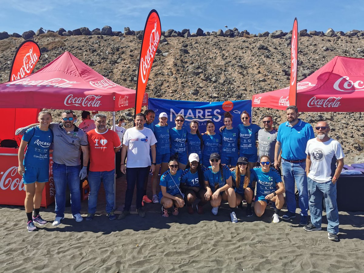 🤩 El Rocasa Gran Canaria muestra su compromiso con el medioambiente mediante la campaña "Mares Circulares" impulsada por <a href="/CocaColaEP/">Coca-Cola Europacific Partners</a> 👏

🌊 Nuestras jugadoras han limpiado esta mañana la playa de Bocabarranco. ¡Gracias por dejarnos contribuir en esta labor tan importante! 🌍