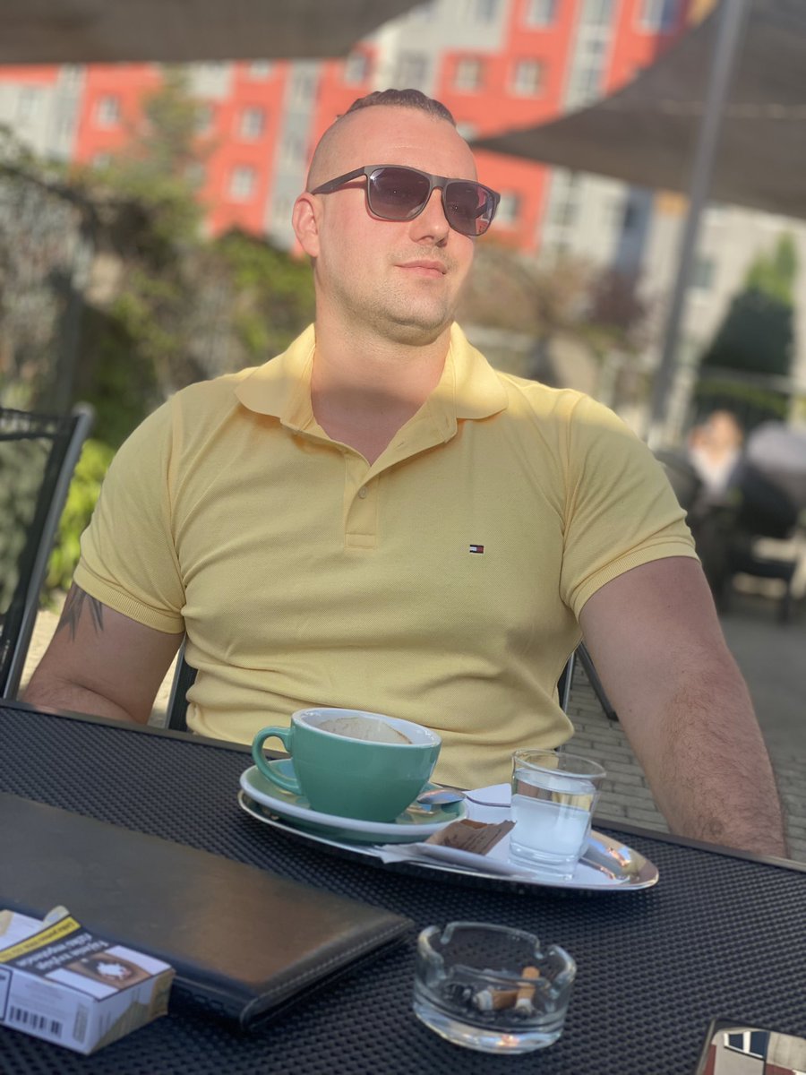 NaturalCompreso's tweet image. @NaturalCompreso #zilina #slovakia #twitch #twitchstreamer #live #folow #FortniteChapter3 #PlayStation5 #player #CzechRepublic #czech #girl #woman #time #caffeine