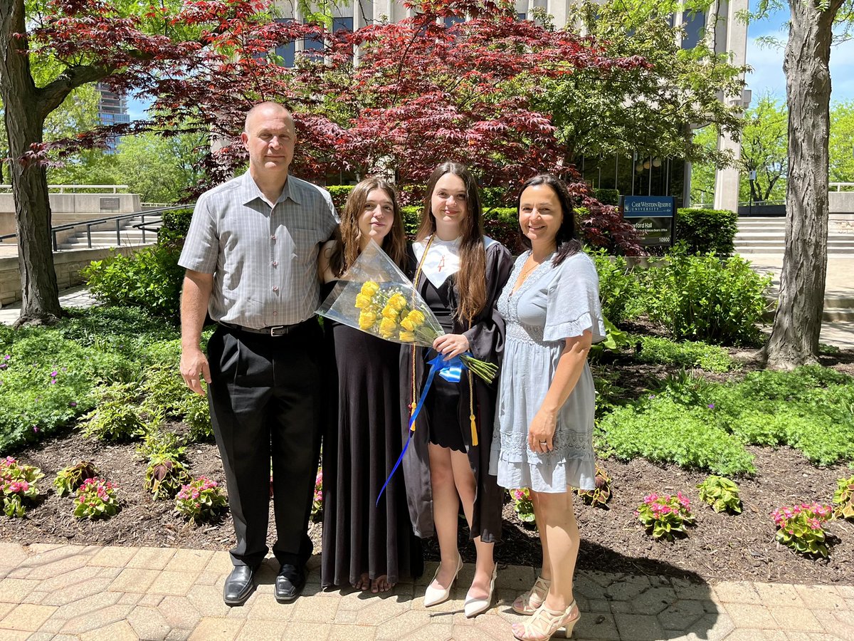 Magrace426's tweet photo. Couldn’t be more proud! My daughter received her BS in Chemical Engineering this weekend from Case Western Reserve University. Magna Cum Laude &amp; received the Connie Ilcin Award for outstanding performance in Chem E. #WomenInSTEM https://t.co/XbA9eIN4Bz