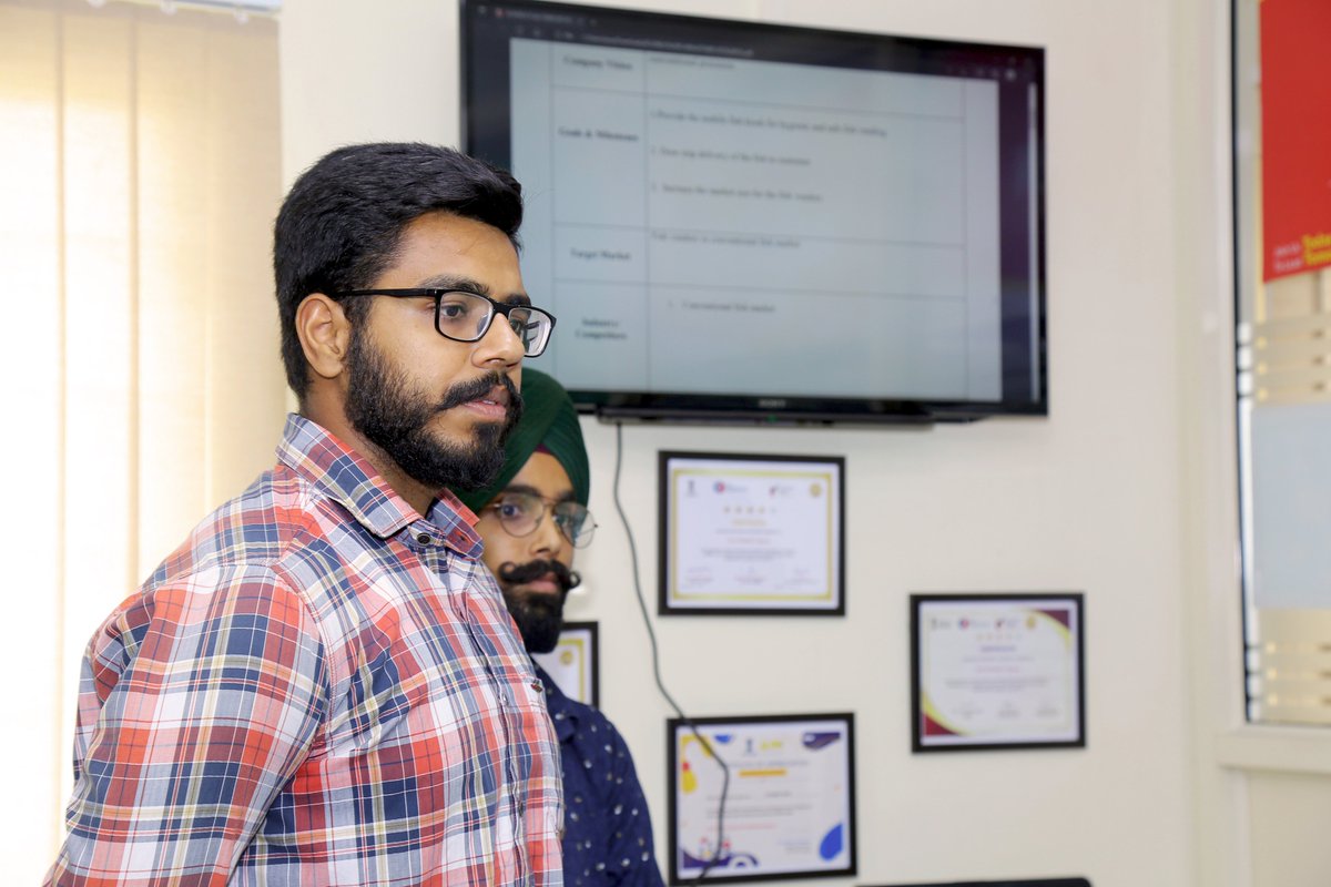 GnaUniversity's tweet photo. GNA University -Technology Business Incubator (GU-TBI) is back with "Hatch Pitch(2.0)" Round 1 and "Business Plan" Round 2 in collaboration with GU-IIC where from the students of different departments execute their Business Ideas.
#statrup #gutbi #guiic #GNA #GNA_University #GU https://t.co/iPIBPfJpfy