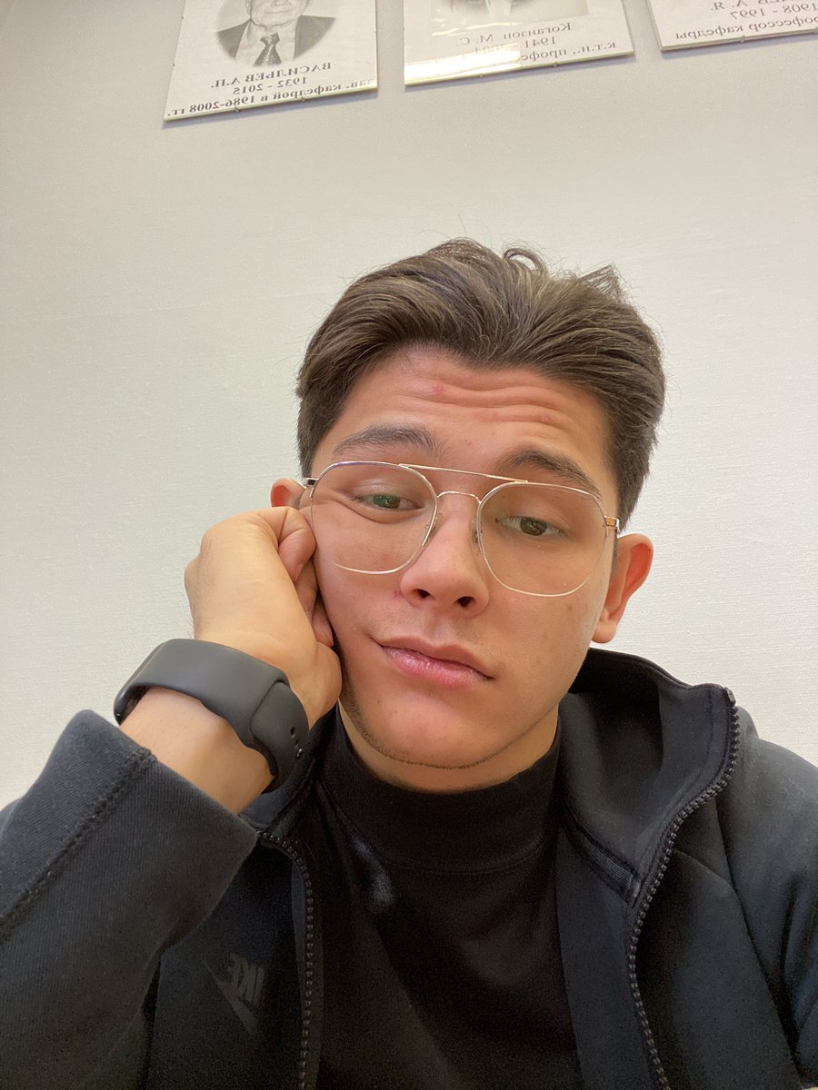 Do you like to wake up early in the morning, with the first rays of the sun, drink delicious coffee, and go to school for a wonderful hour and a half? I PERSONALLY DON'T LIKE IT. 

#morningvibes #NFTCommunity #Coffee