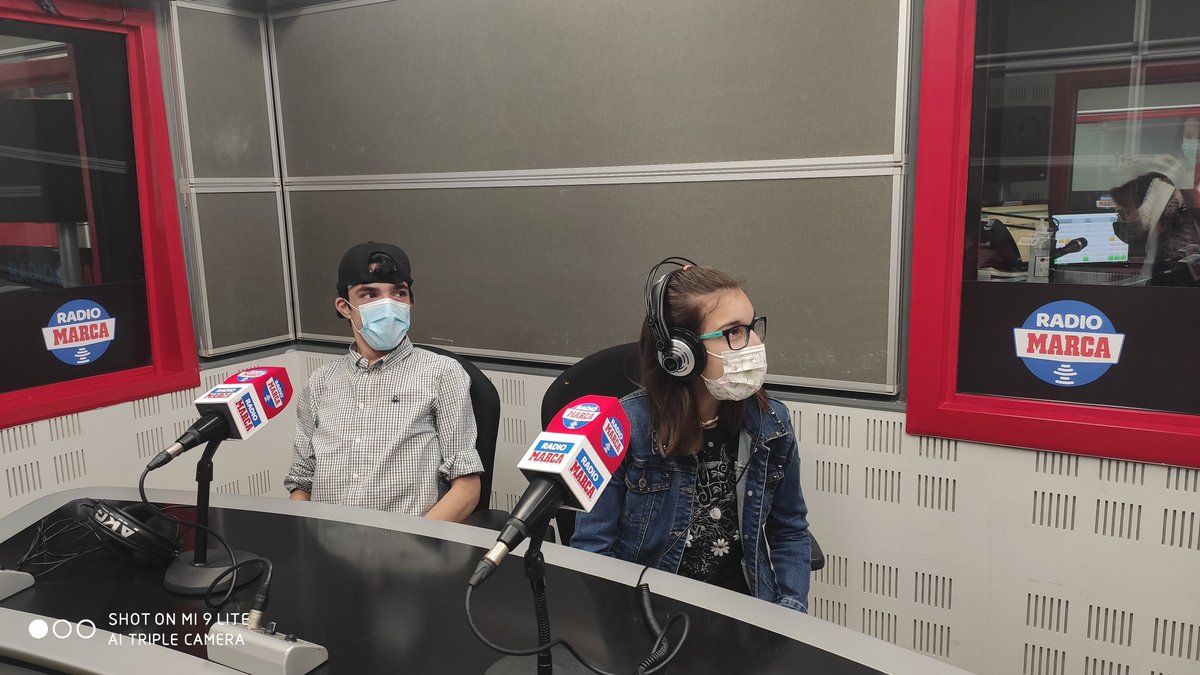 apsamadrid's tweet photo. El Colegio APSA ha recogido la Mención Especial en la categoría "Alimentación" otorgada por el "Programa Educativo #CuidatePlus en Salud".
El pasado viernes visitamos las instalaciones de @RadioMARCA
¡Una auténtica experiencia!
¡Muy agradecidos por el reconocimiento! https://t.co/3jVrS3K0Tg