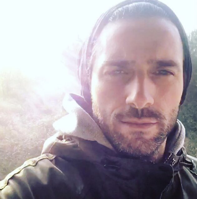 Ayer comencé a ver Canim Annem, un protagonista masculino interesante y muy amable. Por supuesto con el toque creativo de nuestro compositor turco preferido …….🍀🍀👏. <a href="/ErolGedik/">Erol Gedik</a> <a href="/muratevginmusic/">Murat Evgin</a> <a href="/LolaMetehanoglu/">Lola Metehanoğlu</a> <a href="/AnaDeFrutosGom1/">Anitaa</a> <a href="/kasandraMder/">KARLA</a> <a href="/Quimmy85/">Mari Nieves Fernández</a>
