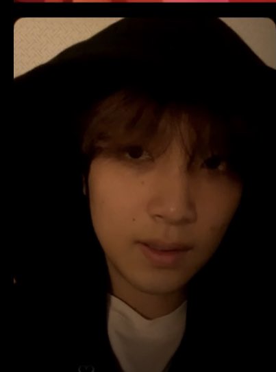 beomifies's tweet photo. he’s so cute yo 😭 https://t.co/twmBt7wroa