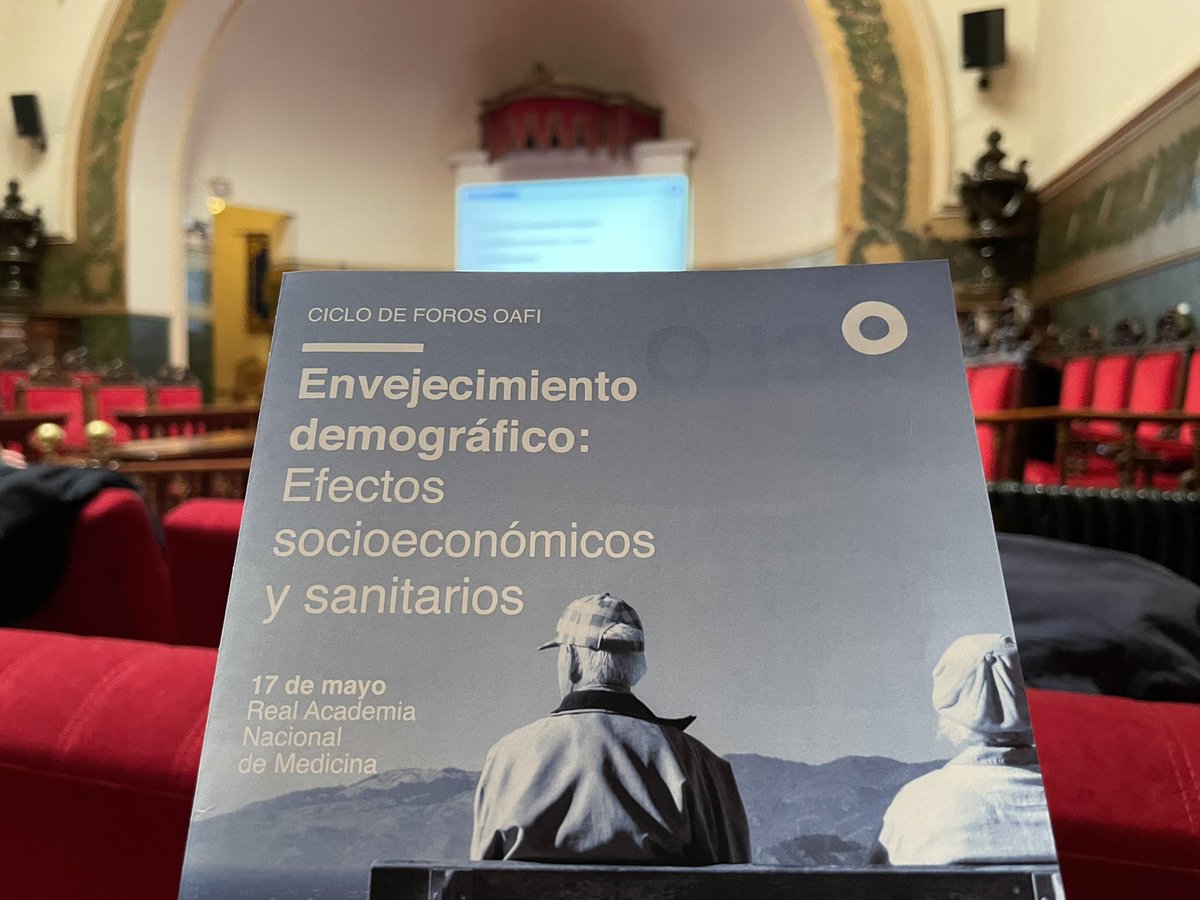 SaludFirst's tweet photo. Estamos en el ciclo de "Envejecimiento demográfico: efectos socioeconómicos y sanitarios" de @OAFIFoundation 

⭕️ RETOS: 

👉🏻 Soledad no deseada.
👉🏻 Escasas ayudas institucionales
👉🏻 Ciudades amigables 
👉🏻 Espacios para la convivencia.
👉🏻 Salud Digital

✅ Evitar aislamiento https://t.co/ZXs0Ri6Kr5
