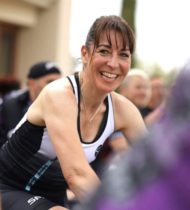 catbookerfit's tweet photo. It’s what happens on the bike. Smiling on the inside & out. Spinning®, road cycling and off road does it for me. How about you? 🚴 #keepgoing #smile #spinningitaly #Spinning® #spinnerbikes #athleticum #catbookerfitness #fispin #rideit #WomenCycling @SpinningHQ @SpinningUK_IRE https://t.co/ALTXnrgqPj