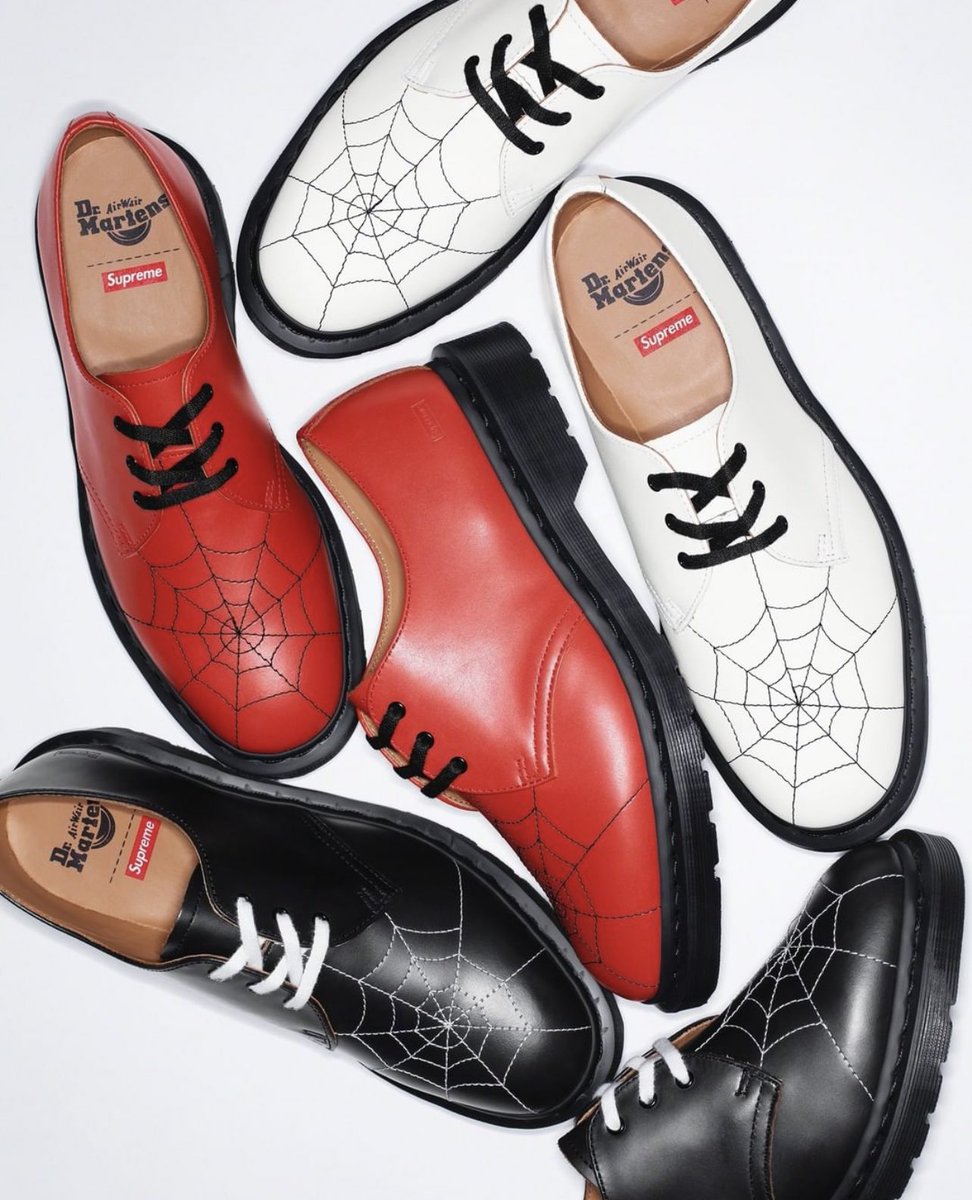 StreetFashion01's tweet photo. Supreme x Dr Martens SS22 Footwear🖤 https://t.co/uOkiEY8YJt