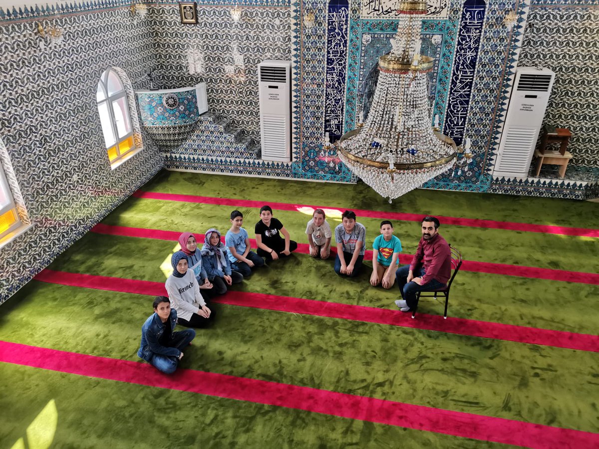 Bugün Din Kültürü ve Ahlak Bilgisi derslerimiz Başkonak Camisinde yapıldı.<a href="/hld_0819/">Levent DEMİR_08</a> <a href="/mersalh/">Ömer Salihoğlu</a> <a href="/Muhammetttoz/">Muhammet</a> <a href="/ErkanYagir/">Erkan Yağır</a> <a href="/CanikMem/">Canik İlçe Milli Eğitim Müdürlüğü</a>