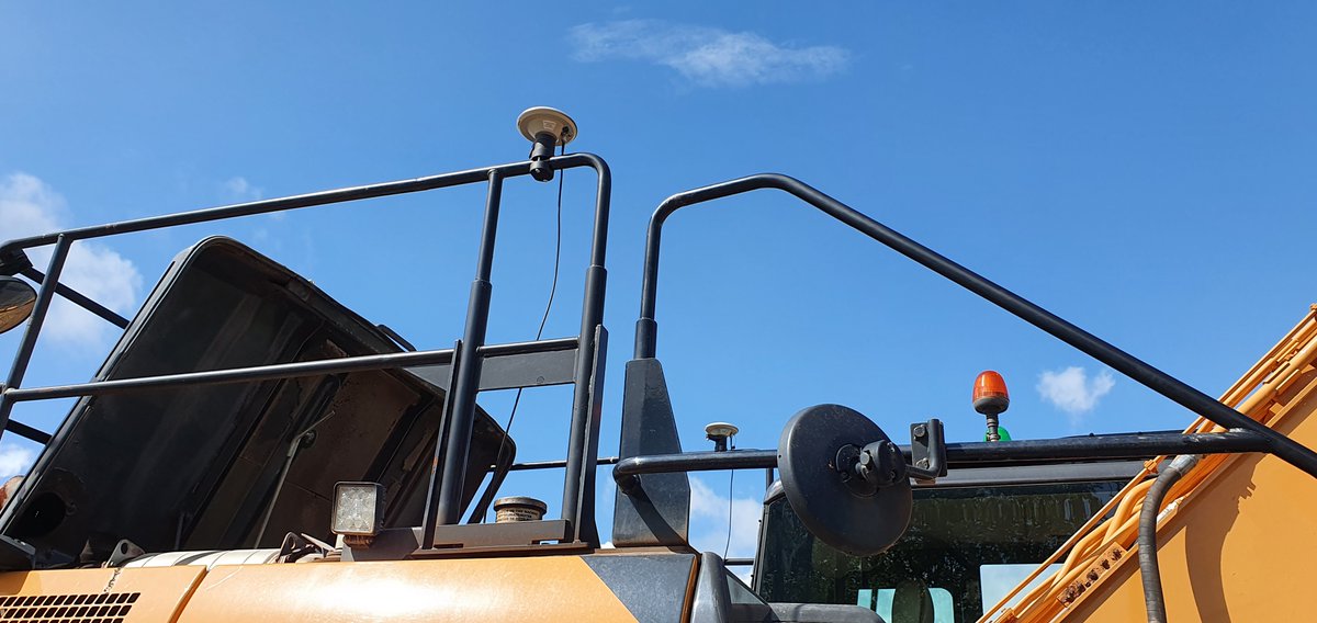 hitechniques's tweet image. First Unicontrol 3D machine control system installed yesterday in County Cork 😀 🎉

#Unicontrol #unicontrol3d #machinecontrol