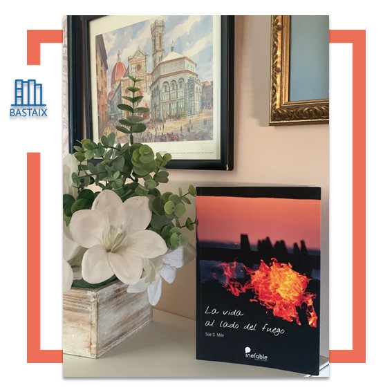 Bastaix3's tweet photo. Para este martes os recomendamos uno de los libros más intensos de nuestra escritora  @suesmile_ La vida al lado del Fuego 
Link: https://t.co/WbqAbMLycp 

.

#bastaix #bastaixagenciarepresentacionliteraria #lavidaalladodelfuego #dejolacicatrizabiertaporsidecidesvolver #corazon https://t.co/LnIfKNhq8s