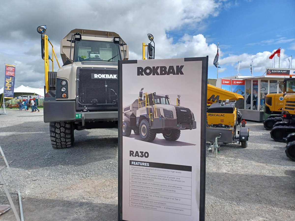 That's a wrap! We had an amazing time @balmoralshow last week with our dealer <a href="/SleatorPlant/">Sleator Plant</a>. A massive thank you to everyone who visited our stand, it was brilliant to see you all! Share you photos from the event in the comments below 📸 #Rokbak